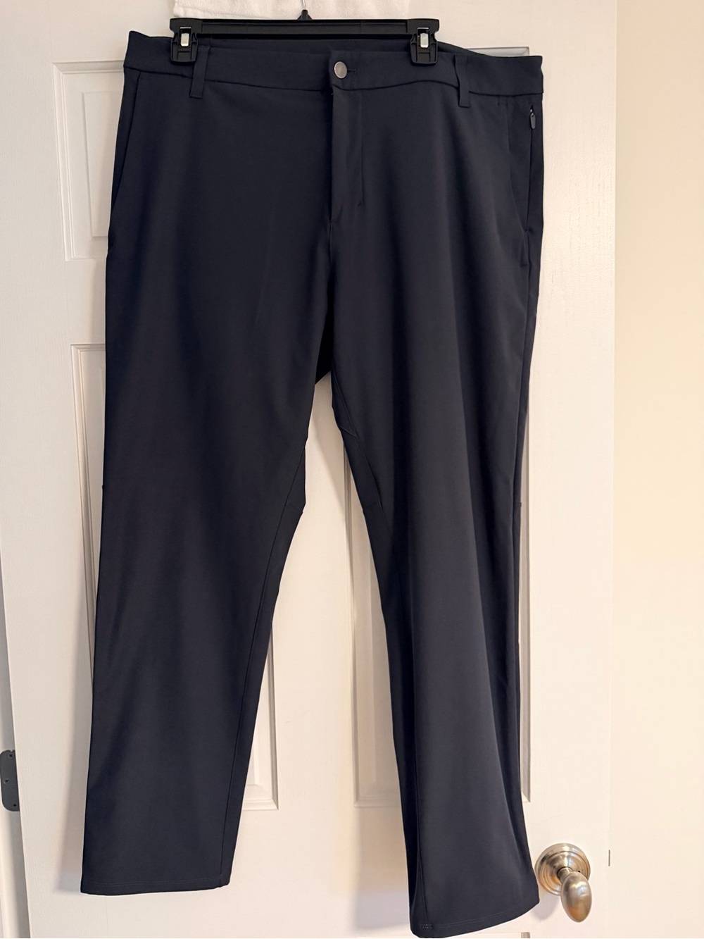 Lululemon Men's Black Performance Stretch Pants ABC slim fit 36/28